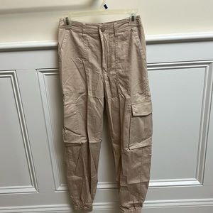 NWT Abercrombie cargo pants, size small